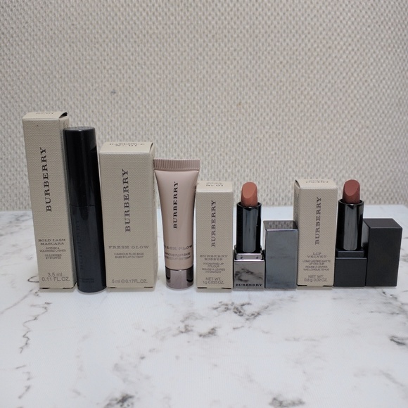 Burberry Other - Travel Burberry Beauty Set